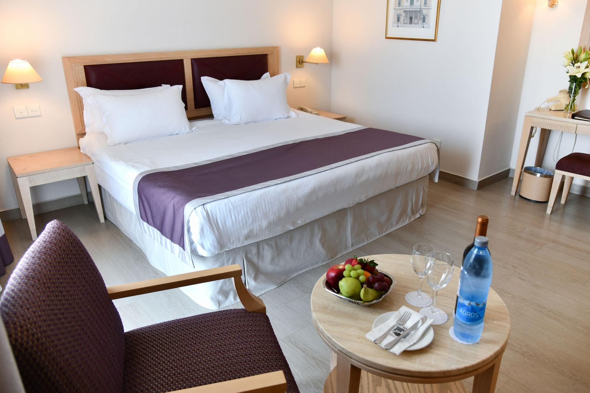 Curium Palace Hotel Limassol Kültér fotó