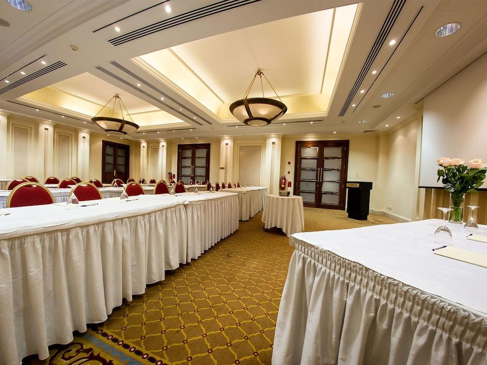 Curium Palace Hotel Limassol Kültér fotó