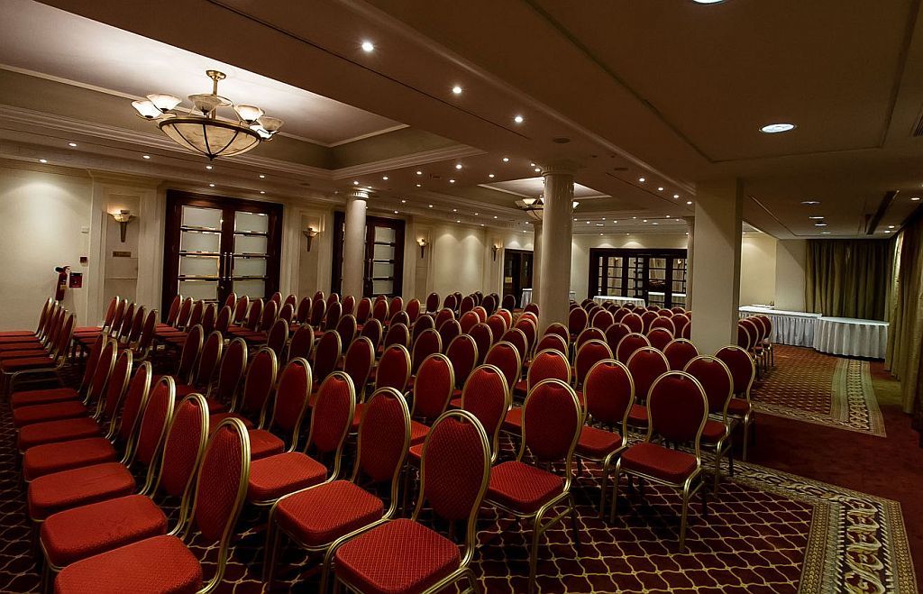 Curium Palace Hotel Limassol Kültér fotó
