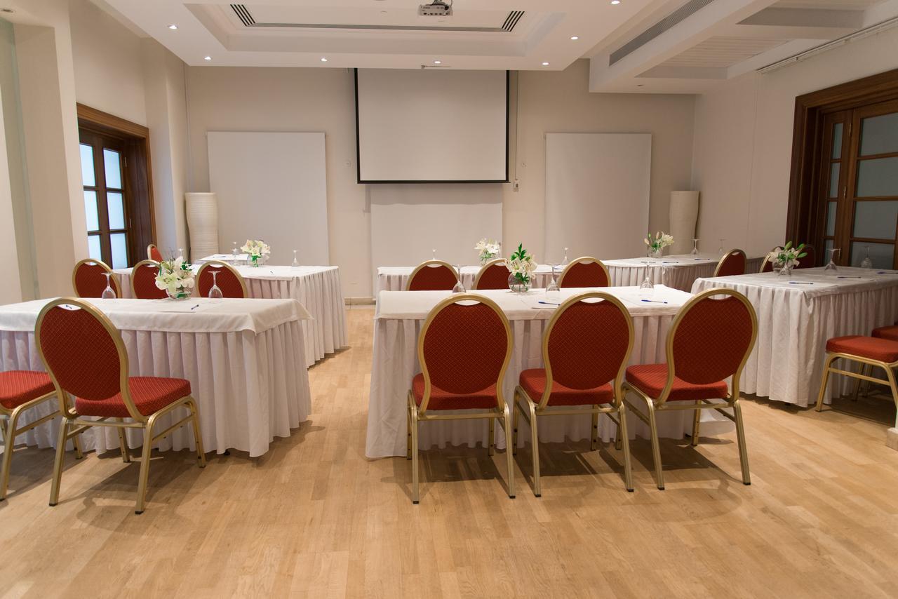 Curium Palace Hotel Limassol Kültér fotó