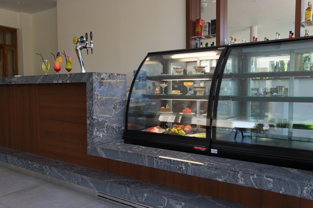Curium Palace Hotel Limassol Kültér fotó